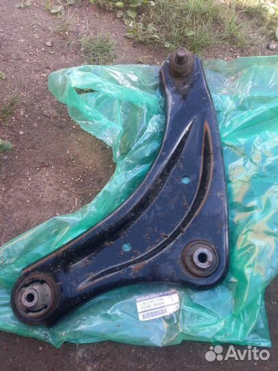 Рычаг подвески левый Nissan juke
