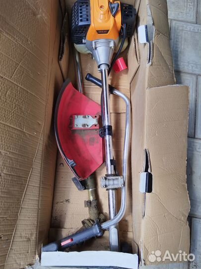 Продается триммер бензиновый