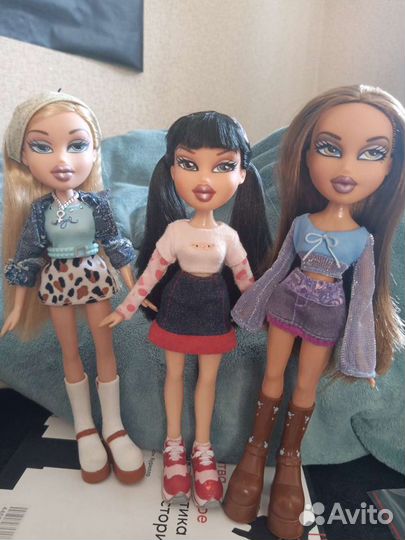 Bratz cult gaia. Bratz 1st Edition 2001. Жаде братц Кидз. Bratz 1st Edition Yasmin. Братц аутфиты.