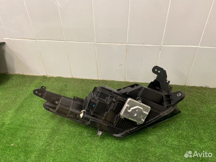 Фара левая Exeed TXL LED