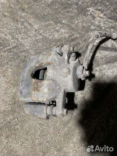 Суппорт тормозной передний правый Volkswagen Polo