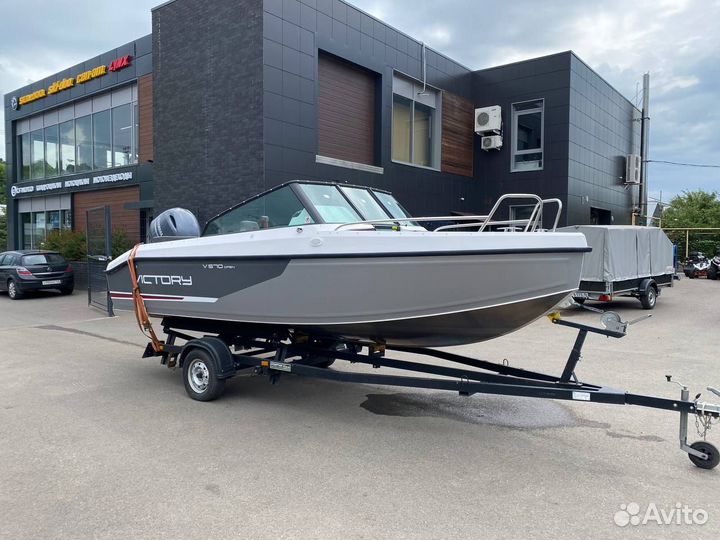 Лодка Victory 570 Open