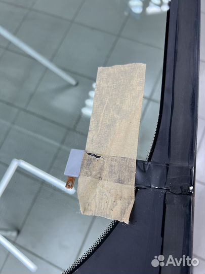 Лобовое стекло RR Velar Pilkington