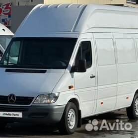 Купить новый Mercedes-Benz Sprinter фургон в Санкт-Петербурге