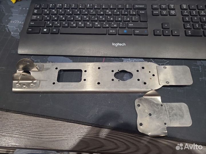 Крепление датчика эхолота Lowrance и Garmin