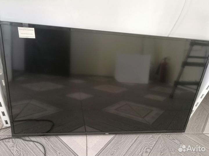 Телевизор TCL LED40D3000