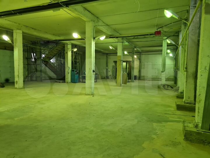Производство, 2400 м²