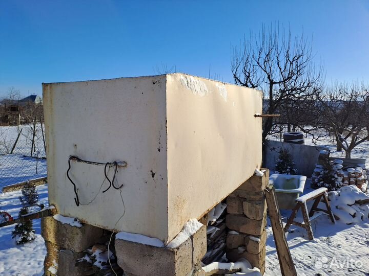 Душевая и бак для воды