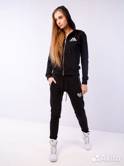 Костюмы и футболки black star wear