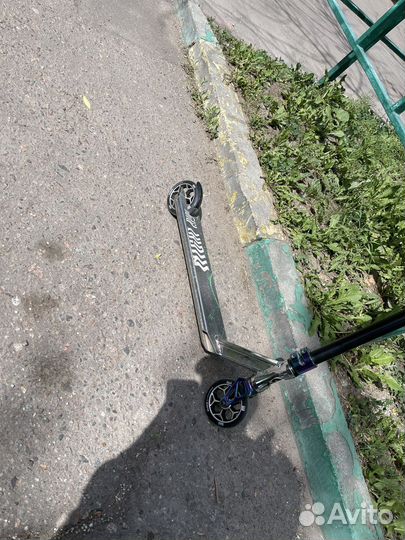 Трюковой самокат oxelo