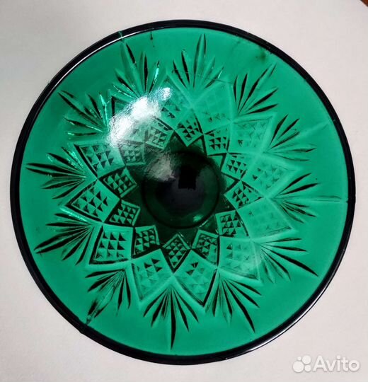 Ваза. Вазочка на ножке. Цветное стекло.Воровского