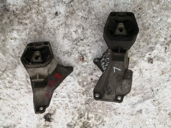 Кронштейн АКПП Ауди 100 С4 А6 С4 2.6 ABC