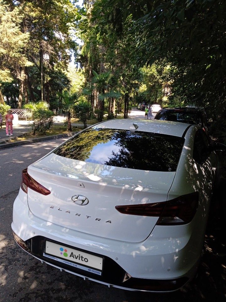 Hyundai Elantra: фото владельца