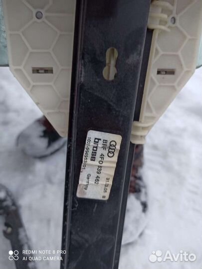 Правое заднее стекло а6с6 Авант Ауди