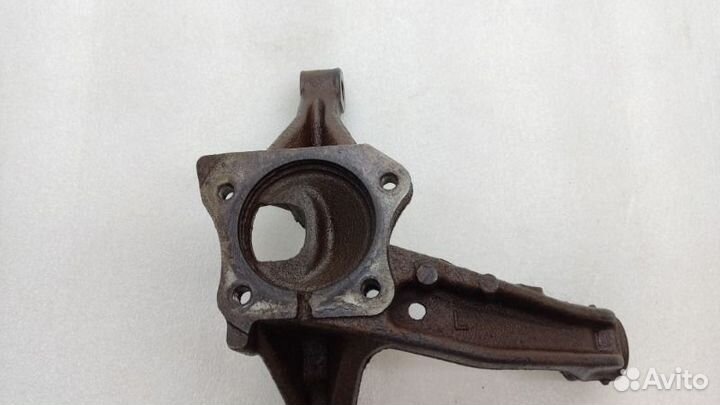 Кулак поворотный задний левый Toyota Camry XV55