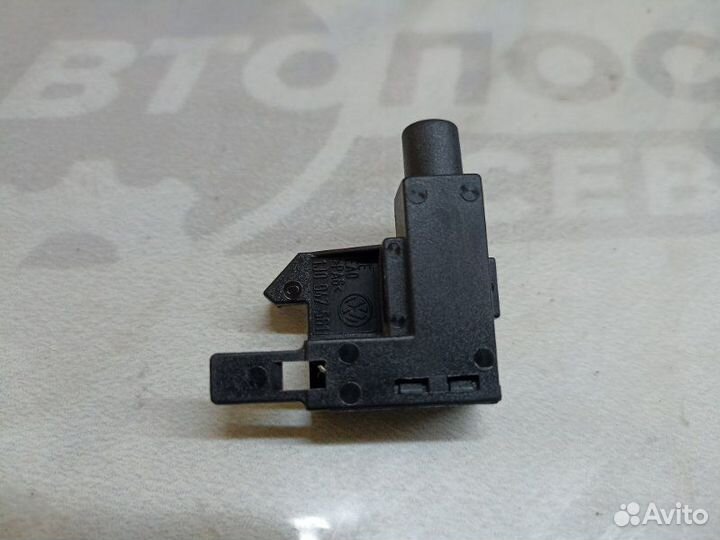 Выключатель концевой Volkswagen Touareg 7L AXQ