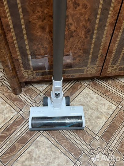 Беспроводной пылесос polaris