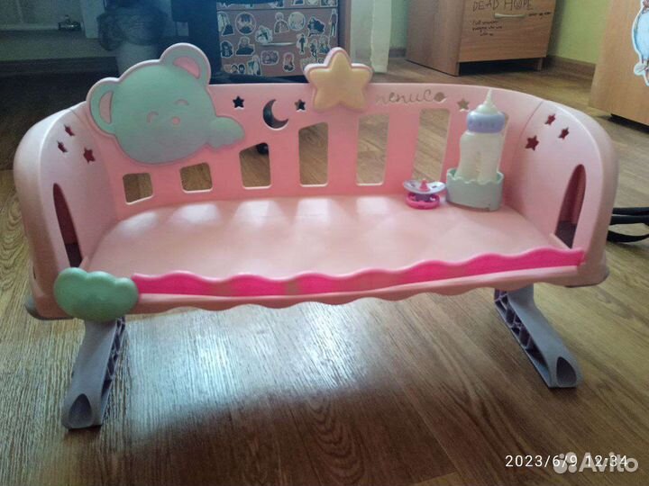 Кроватка для кукол Nenuko с музыкой
