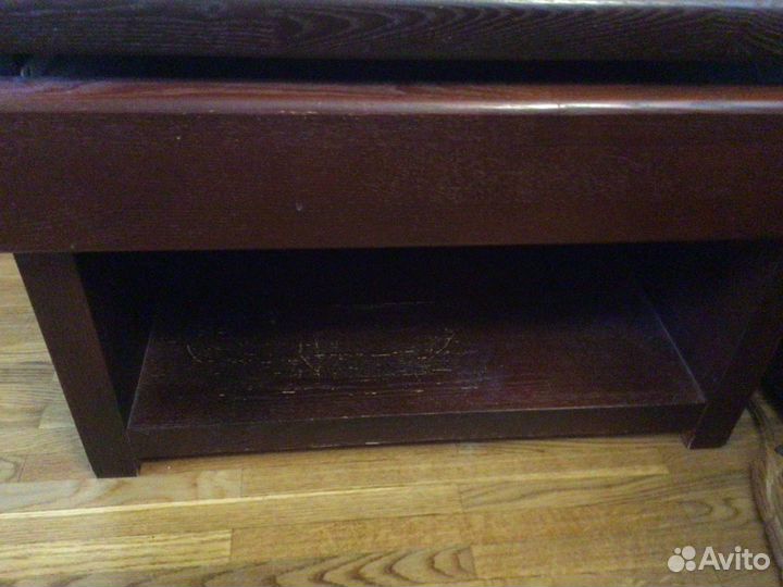 Прикроватные тумбы из массива дерева