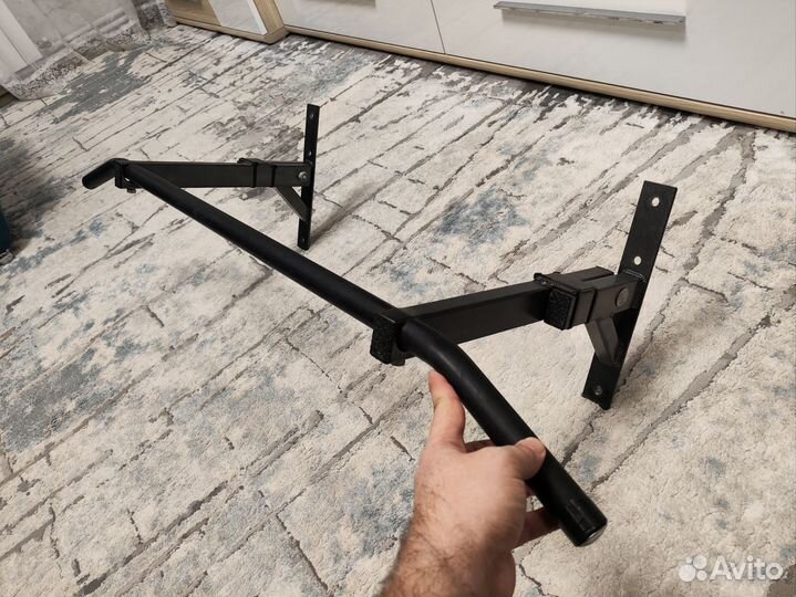 Турник настенный складной