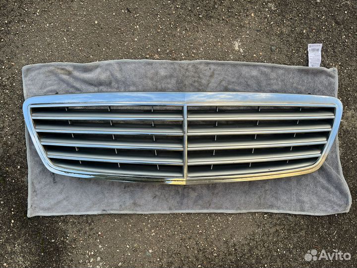 Решетка радиатора MB w203