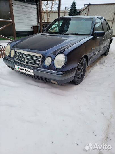 Mercedes-Benz E-класс 2.0 МТ, 1997, 200 000 км