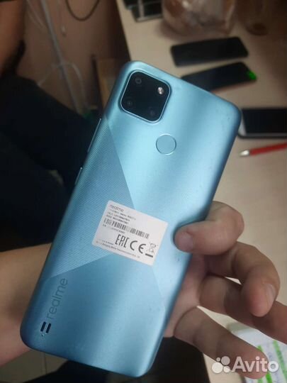 Телефон Realme c21y 3\32