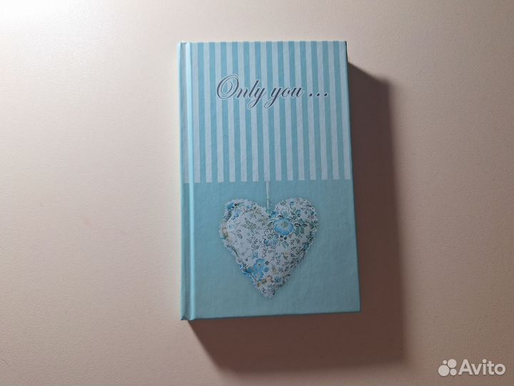 Блокнот с цветными страницами