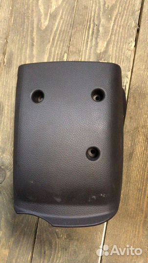 Обшивка пластик подрулевой Hyundai Equus 2011