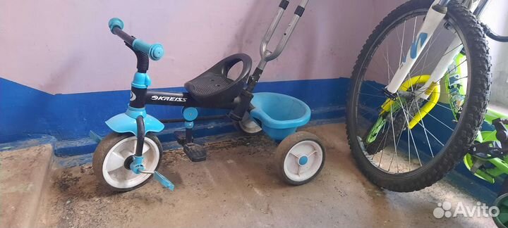 Детский трехколесный велосипед