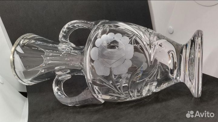 Ваза из хрусталя