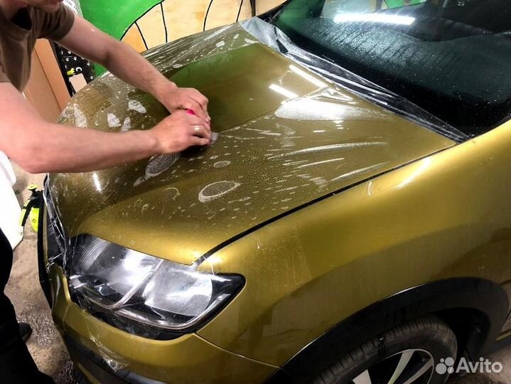 Оклейка автомобилей бронепленкой