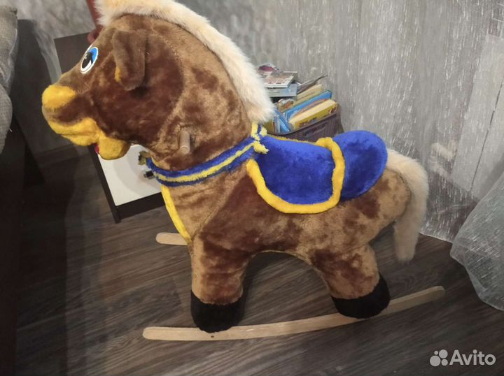 Игрушка качалка лошадь