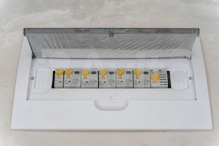 2-к. квартира, 60,1 м², 1/14 эт.