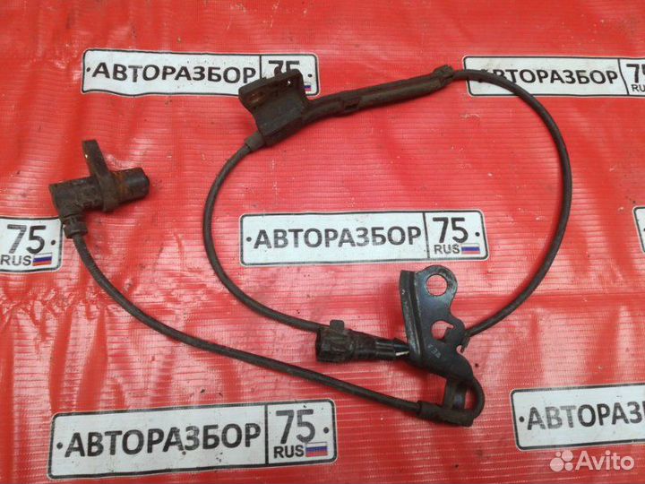 Датчик abs передний правый Toyota Wish ZNE10 1zzfe