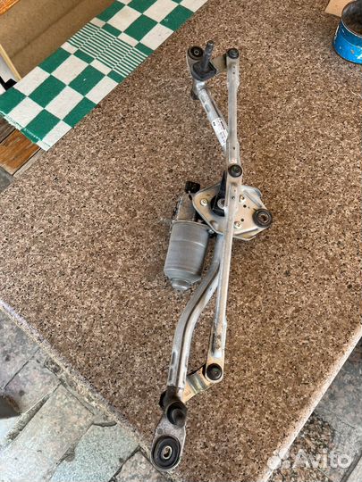 Трапеция дворников лада веста