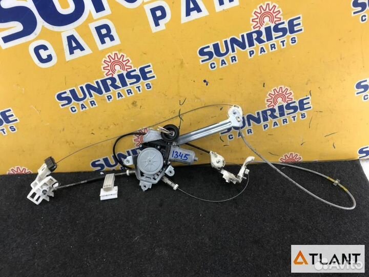 Стеклоподъёмник передний правый toyota IQ