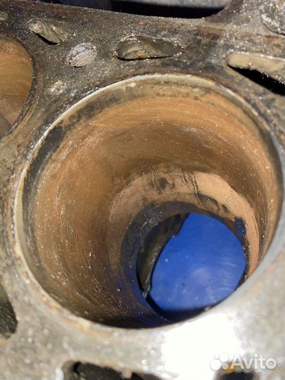 Двигатель 2106