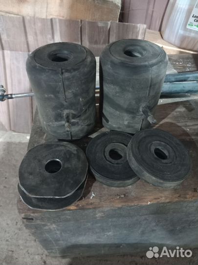 Пневмобалоны в стойки