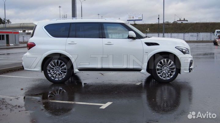 Молдинги на двери Infiniti QX56/QX80