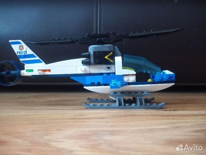 Lego City Воздушная полиция: погоня дронов 60207