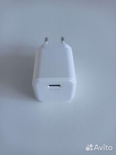 Сетевое зарядное устройство