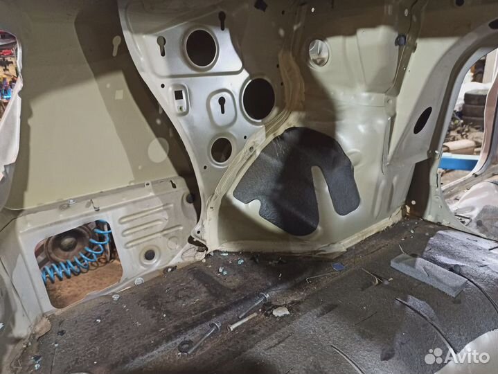 Крыло заднее левое Chevrolet Lacetti (J200)