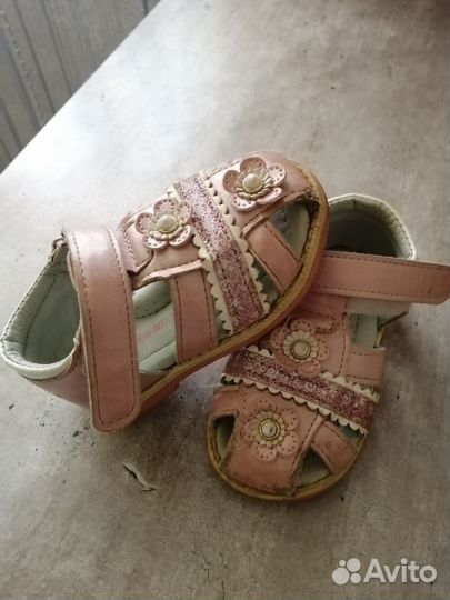 Босоножки для девочки