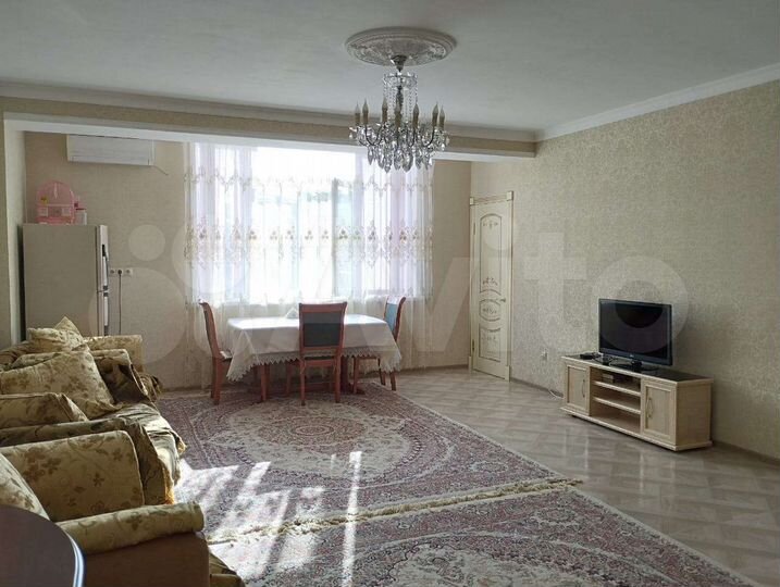 2-к. квартира, 57 м², 3/9 эт.