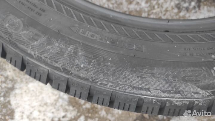 Nokian Tyres Hakkapeliitta R5 SUV 275/45 R20