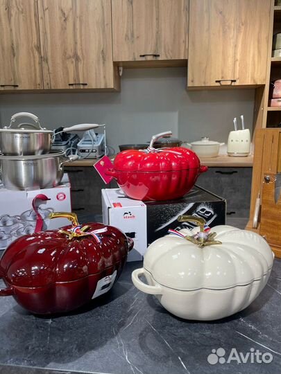 Кастрюля чугунная staub