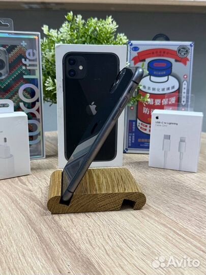 iPhone 11, 64 ГБ