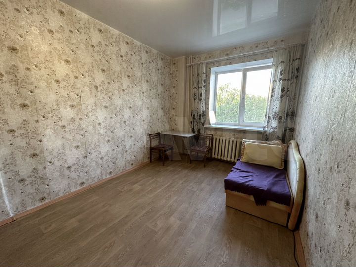 Комната 15 м² в 3-к., 2/4 эт.