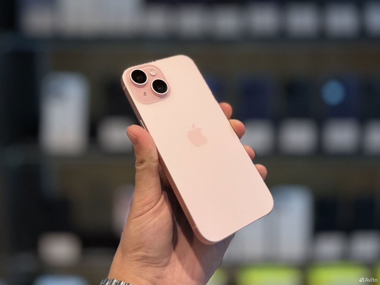 iPhone 15, 256 ГБ